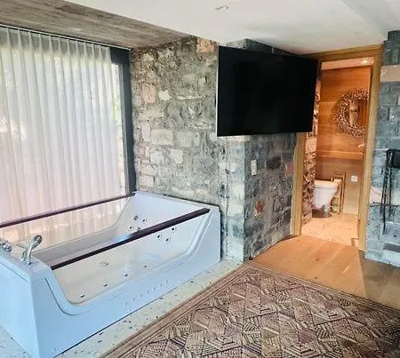 Bed and breakfast Family With Garden And Amaizing View To Lugano *